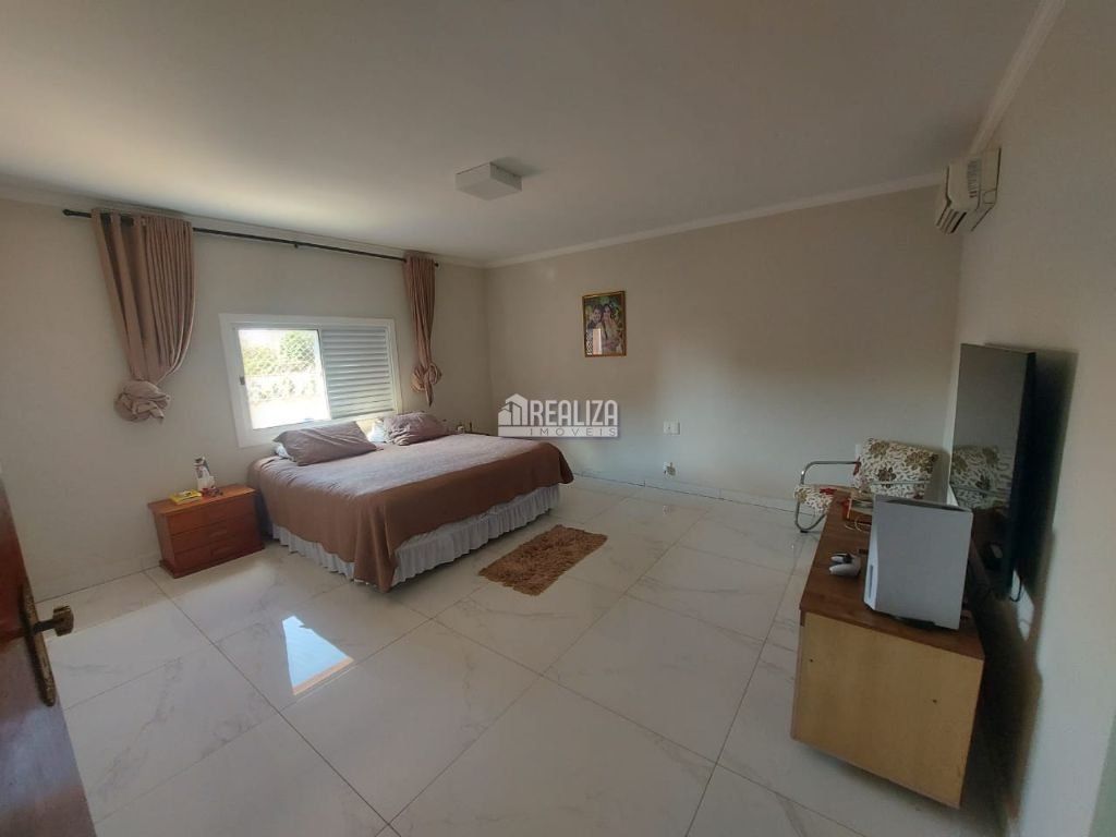 Casa, 4 quartos, 300 m² - Foto 3