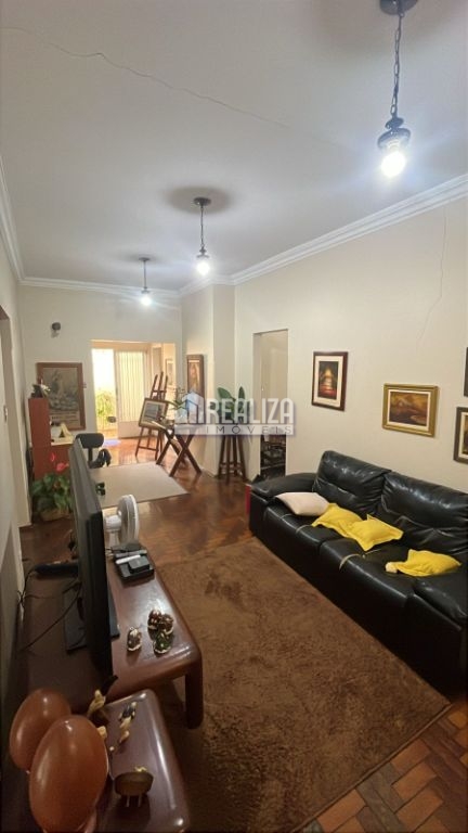 Casa, 4 quartos, 176 m² - Foto 1