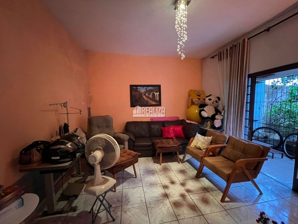 Casa, 3 quartos, 132 m² - Foto 1