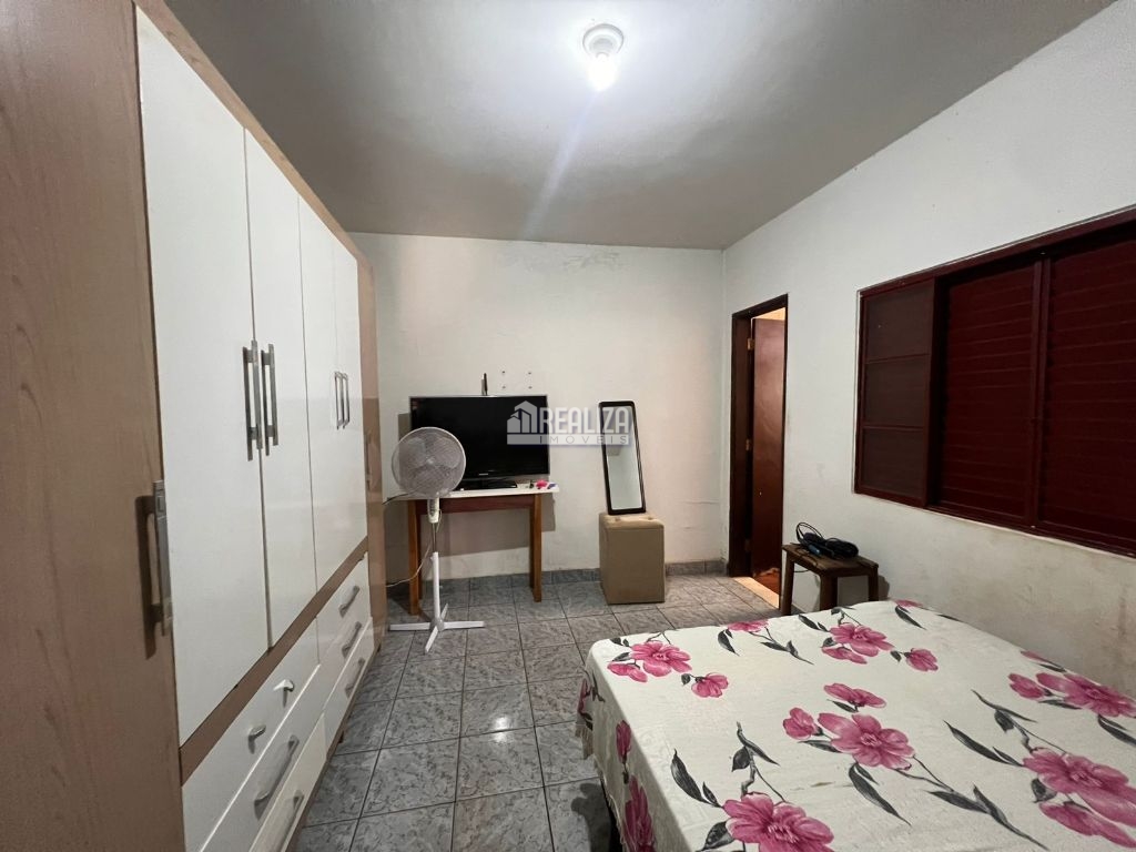 Casa, 5 quartos, 140 m² - Foto 2