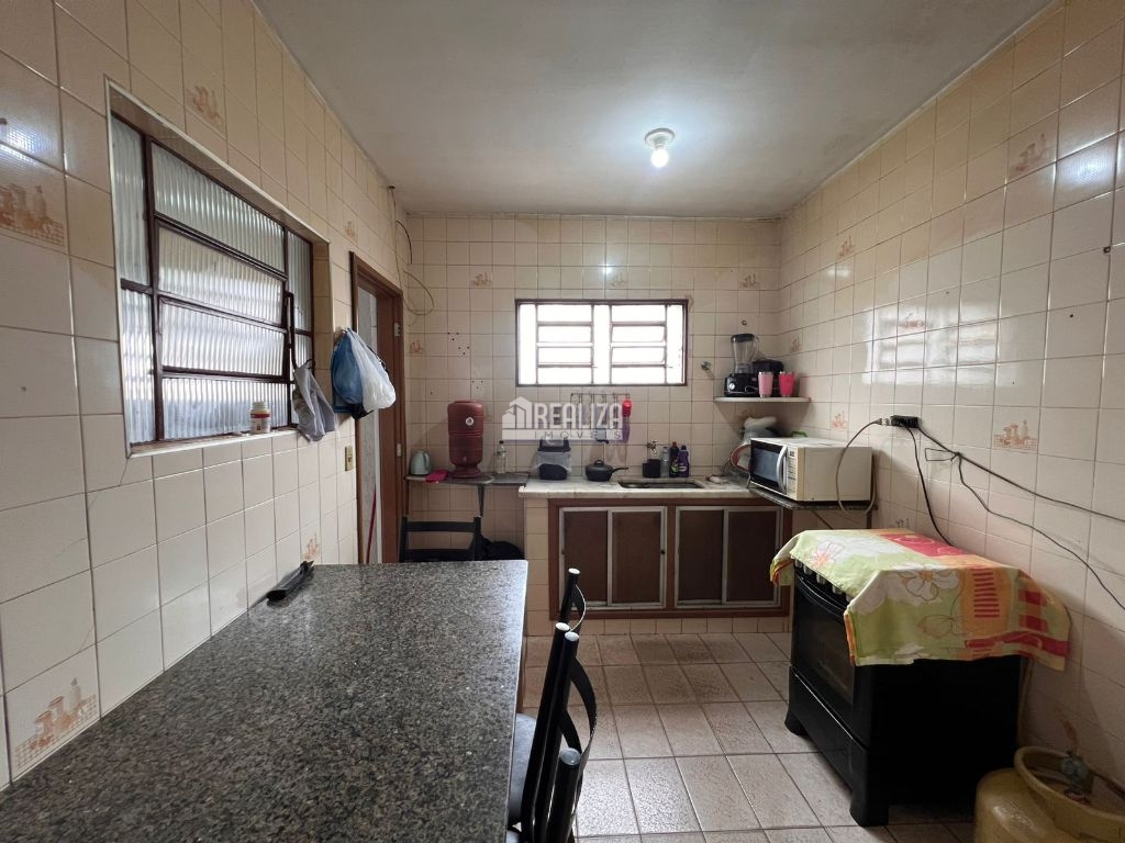 Casa, 5 quartos, 140 m² - Foto 4