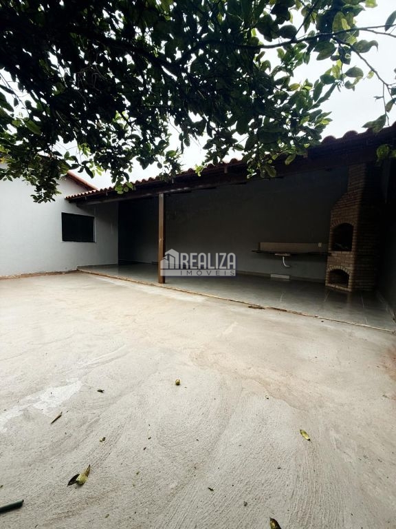 Casa, 3 quartos, 130 m² - Foto 2