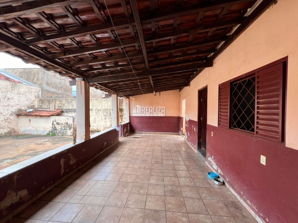 Casa, 4 quartos, 268 m² - Foto 4