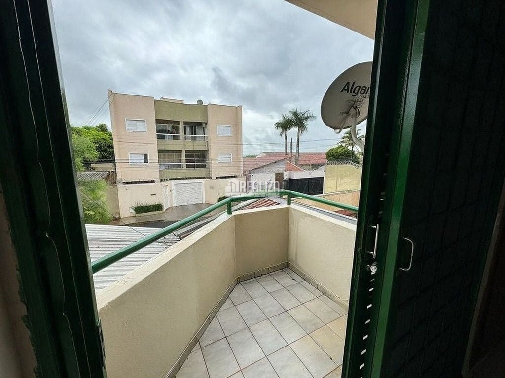 Casa, 3 quartos, 169 m² - Foto 2