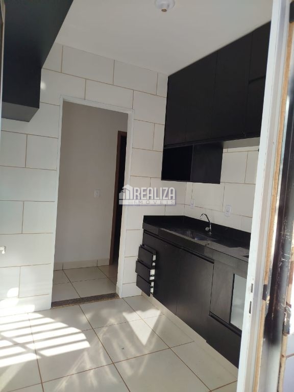 Casa, 2 quartos, 200 m² - Foto 1