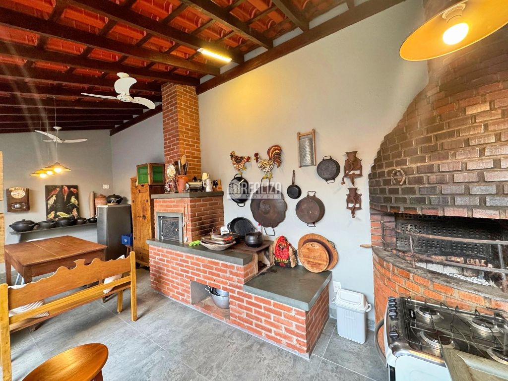 Casa, 3 quartos, 270 m² - Foto 3