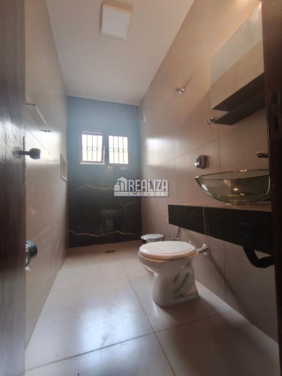 Casa, 4 quartos, 159 m² - Foto 2