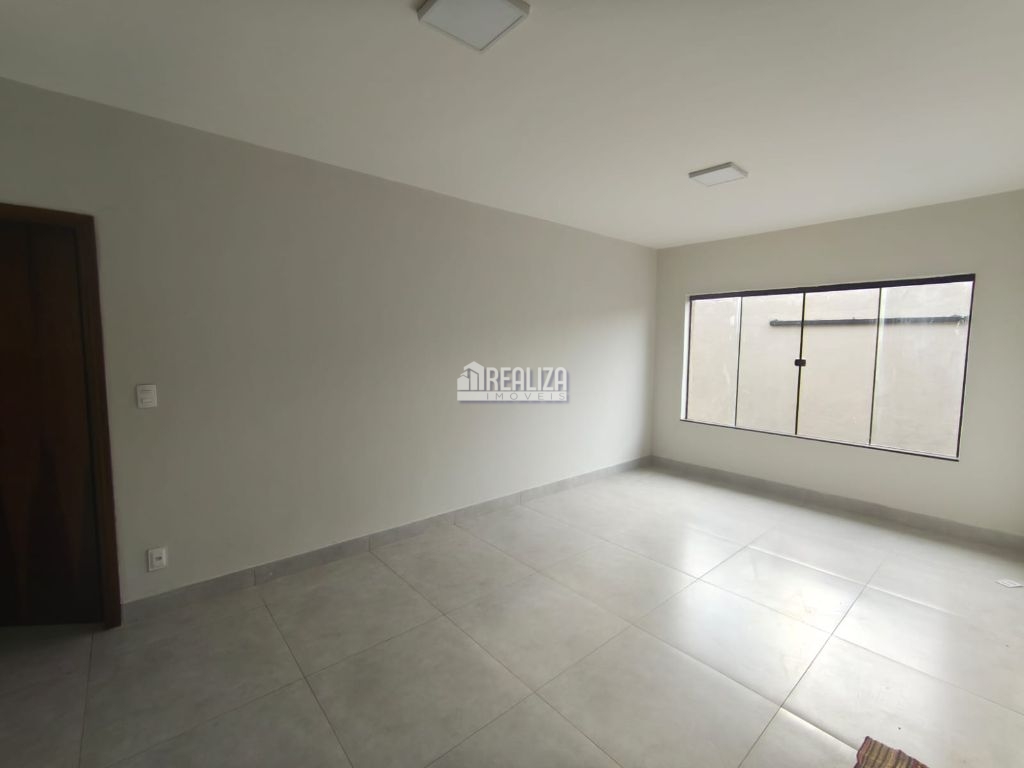 Casa, 4 quartos, 159 m² - Foto 1