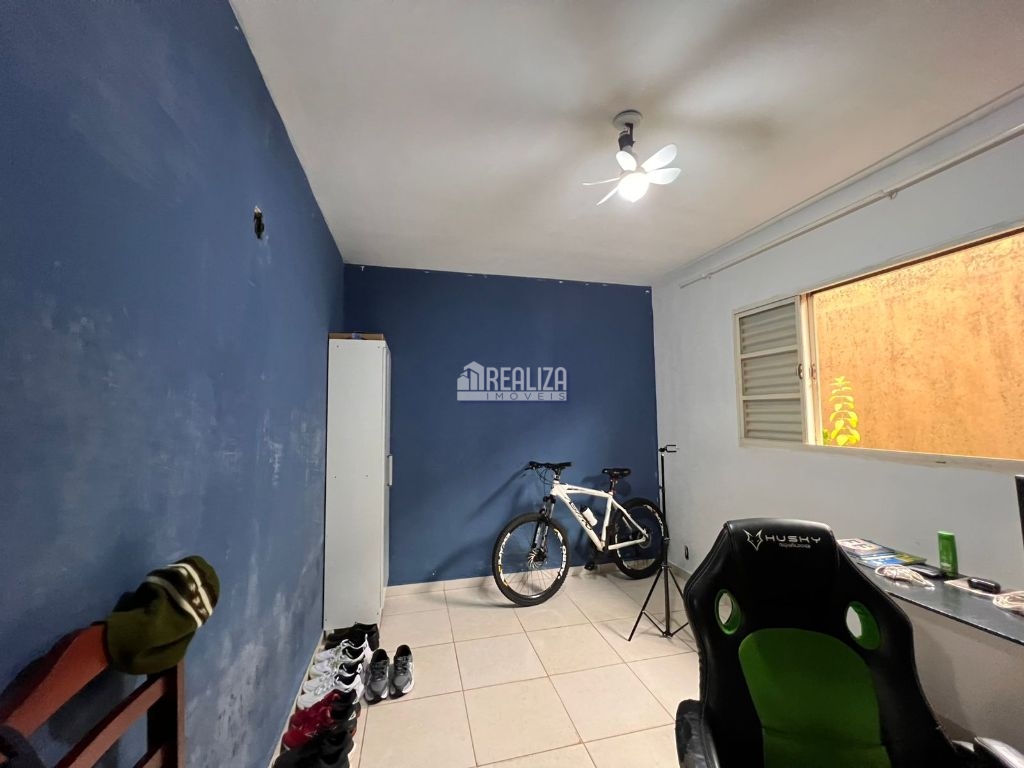 Casa, 4 quartos, 122 m² - Foto 2