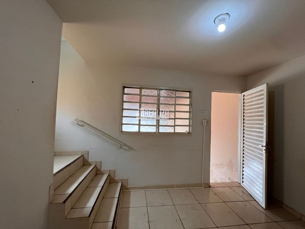 Casa, 2 quartos, 136 m² - Foto 2
