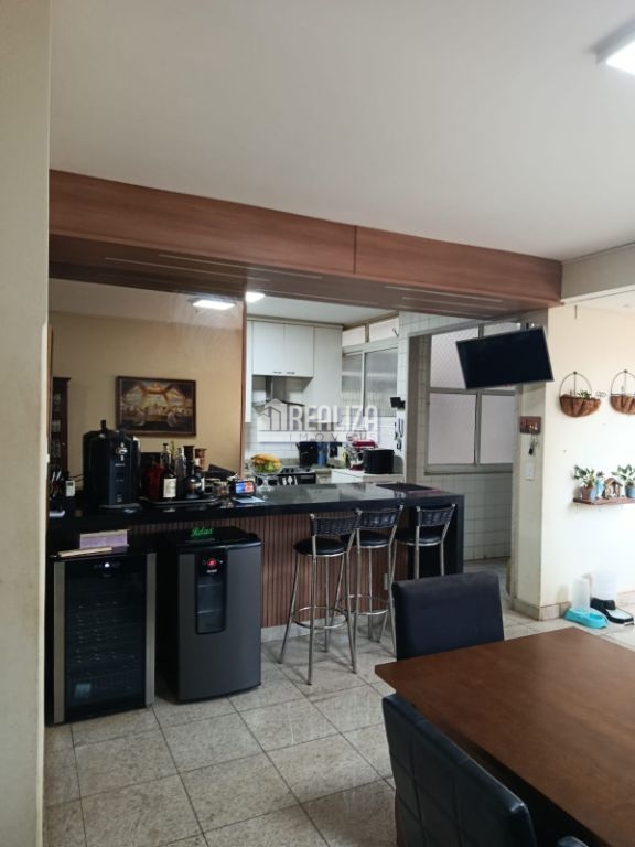 Apartamento, 4 quartos, 250 m² - Foto 17