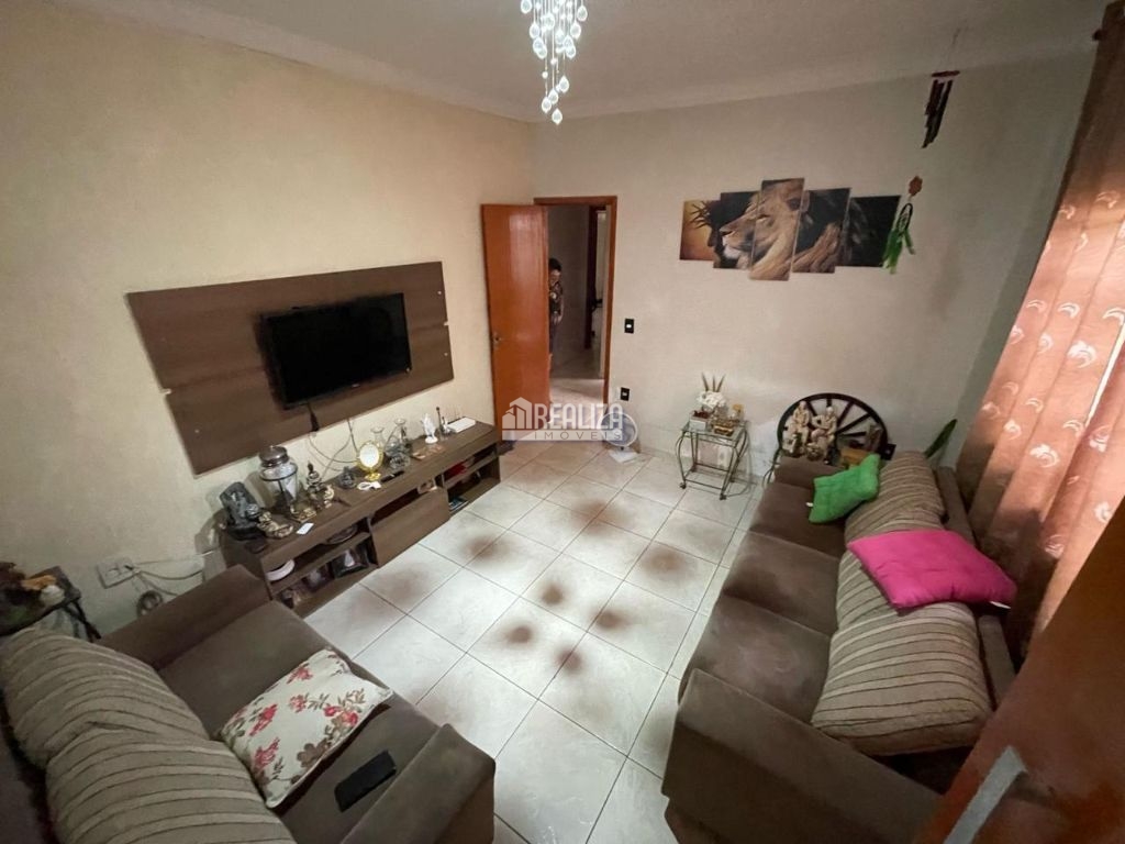 Casa, 3 quartos, 200 m² - Foto 10