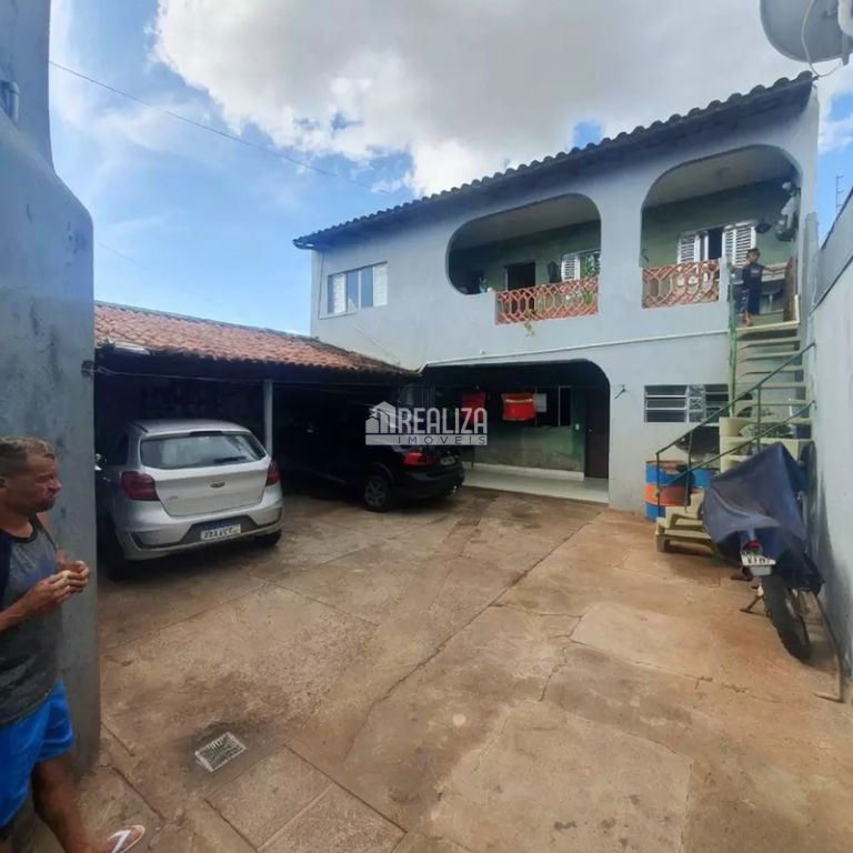 Casa, 3 quartos, 210 m² - Foto 2