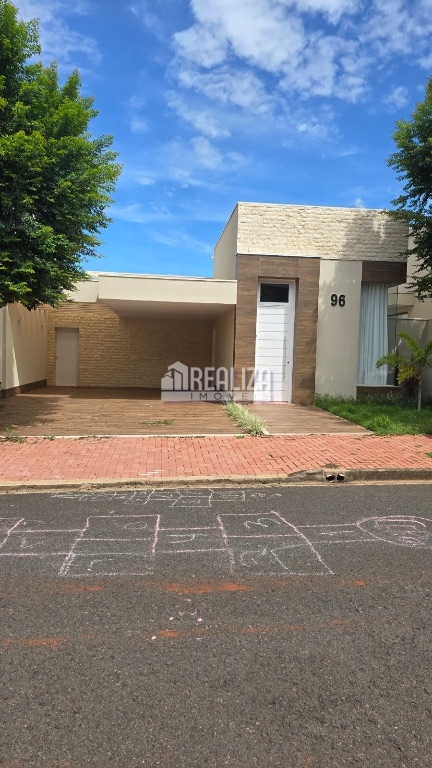 Casa, 3 quartos, 180 m² - Foto 1