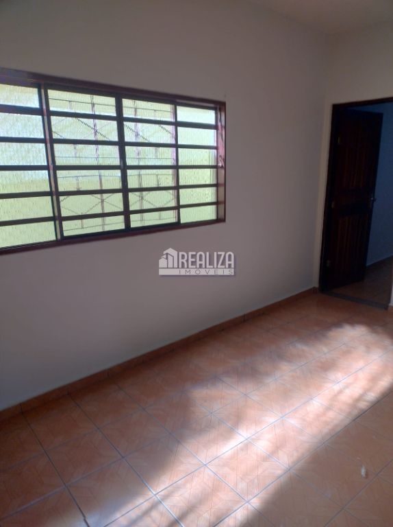 Casa, 3 quartos, 114 m² - Foto 1