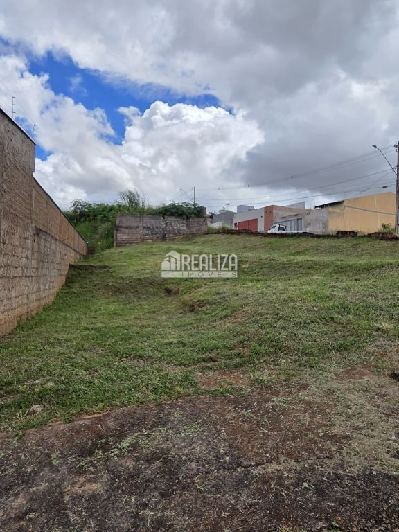 Terreno, 329 m² - Foto 1