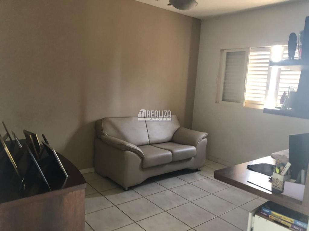 Casa, 2 quartos, 240 m² - Foto 12