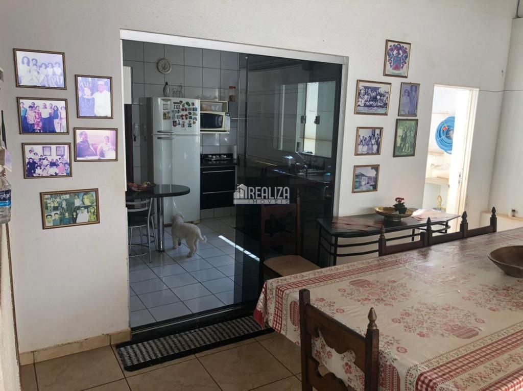 Casa, 2 quartos, 240 m² - Foto 13