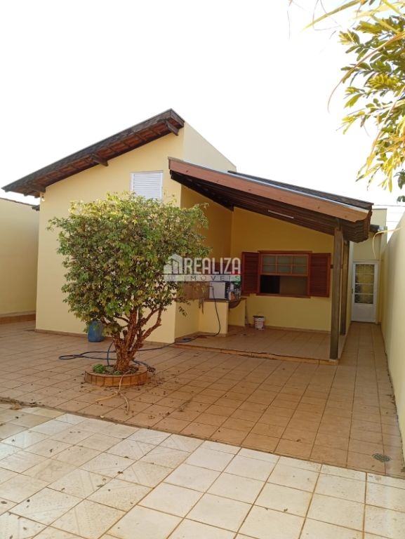 Casa, 3 quartos, 180 m² - Foto 1