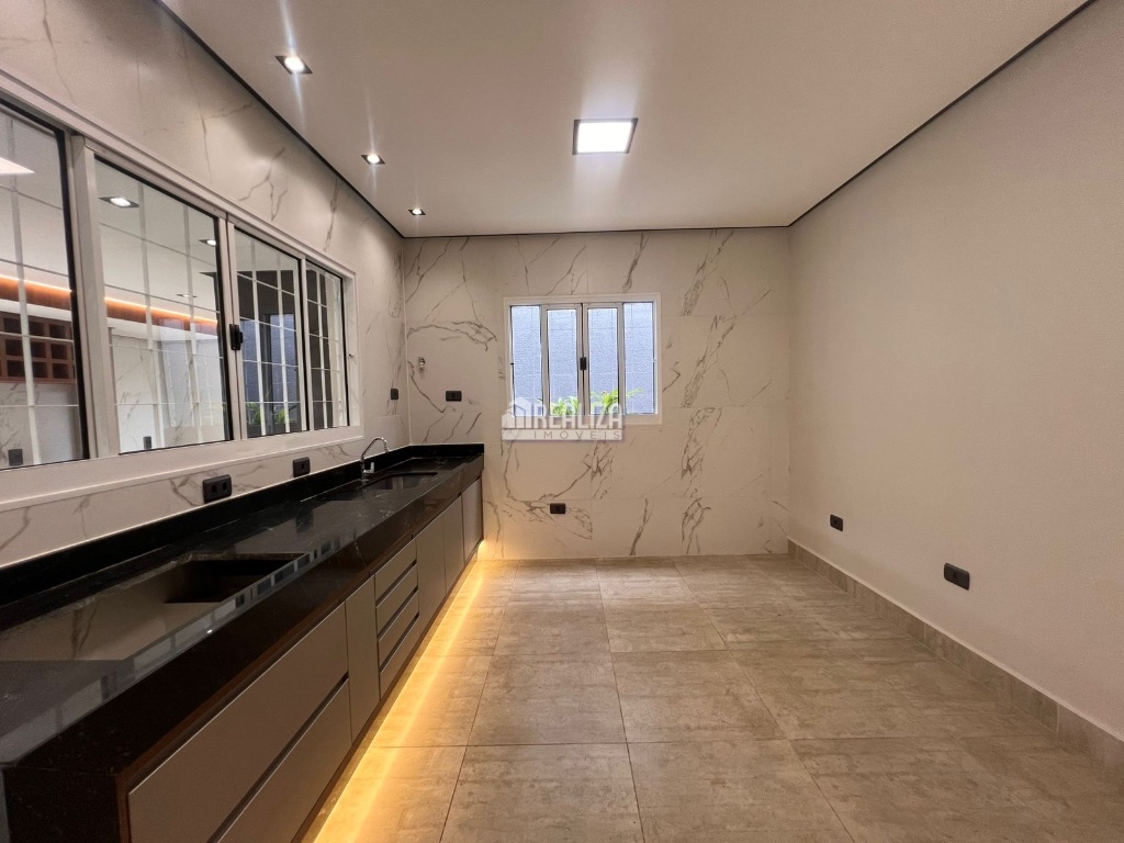Casa, 3 quartos, 190 m² - Foto 1