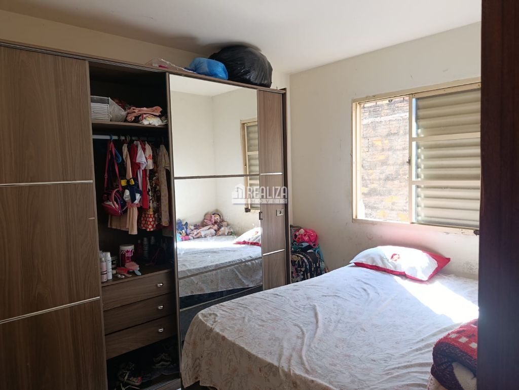 Casa, 3 quartos, 96 m² - Foto 1
