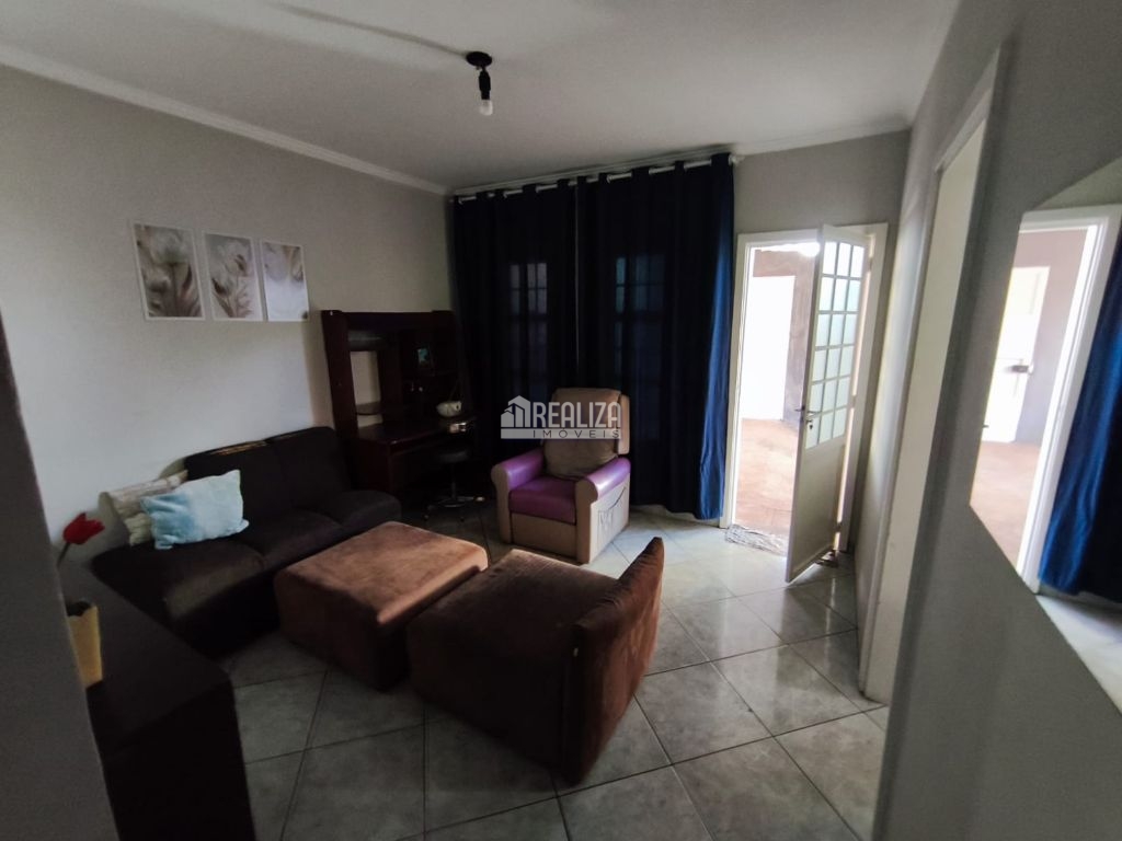 Casa, 3 quartos, 101 m² - Foto 2