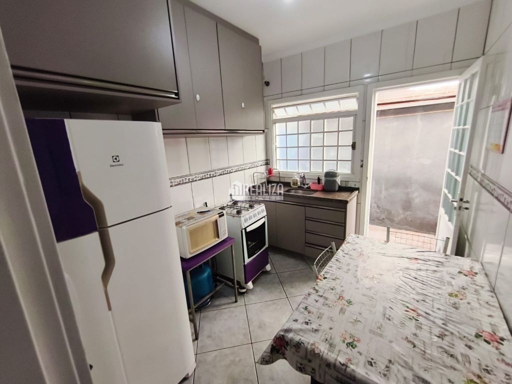 Casa, 3 quartos, 101 m² - Foto 1