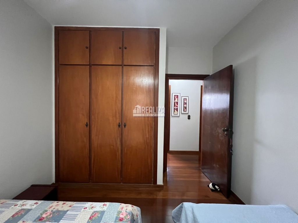 Casa, 5 quartos, 330 m² - Foto 23