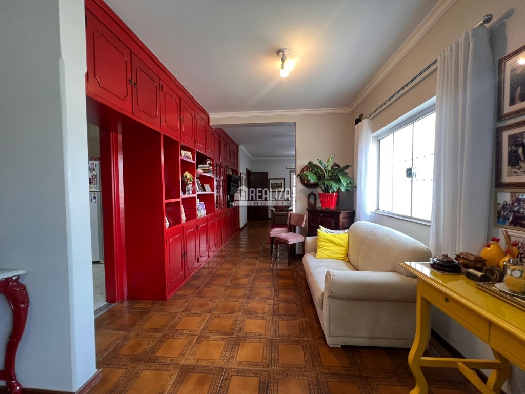 Casa, 5 quartos, 330 m² - Foto 1