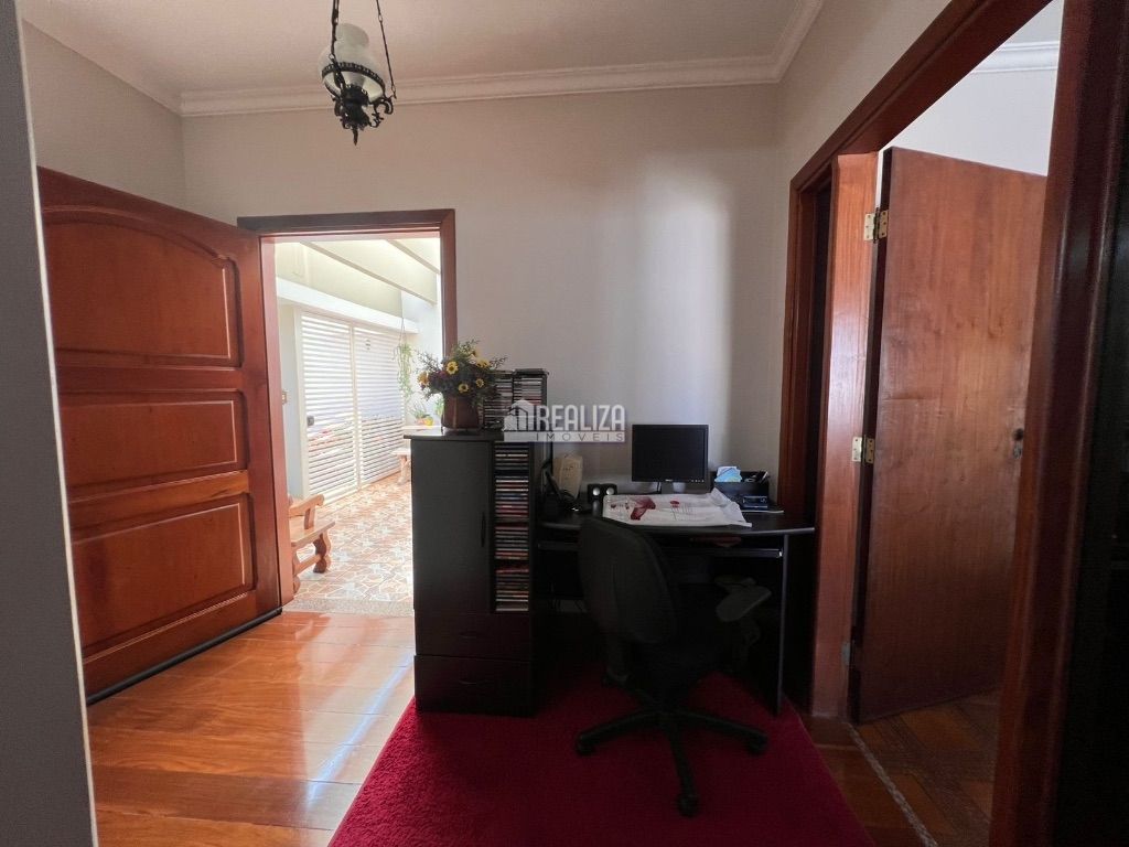 Casa, 5 quartos, 330 m² - Foto 4