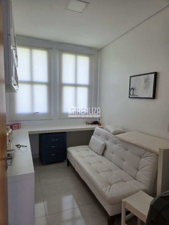 Casa, 4 quartos, 191 m² - Foto 2