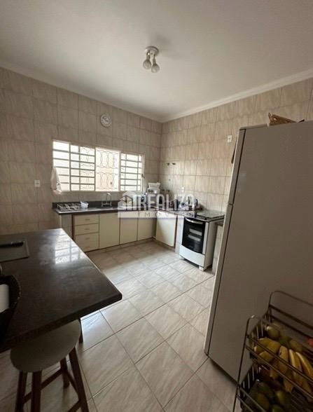 Casa, 3 quartos, 268 m² - Foto 9