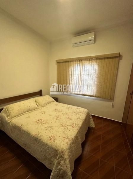 Casa, 3 quartos, 268 m² - Foto 4