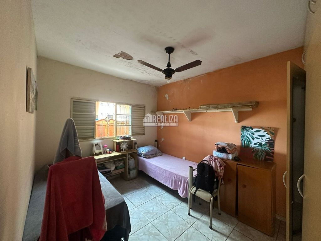 Casa, 2 quartos, 135 m² - Foto 1