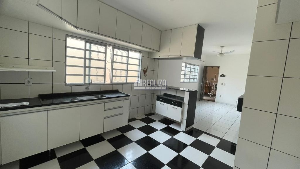 Casa, 2 quartos, 70 m² - Foto 3