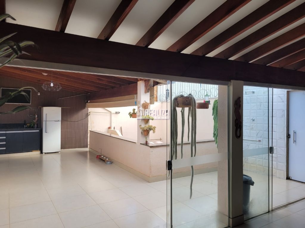 Casa, 3 quartos, 250 m² - Foto 26
