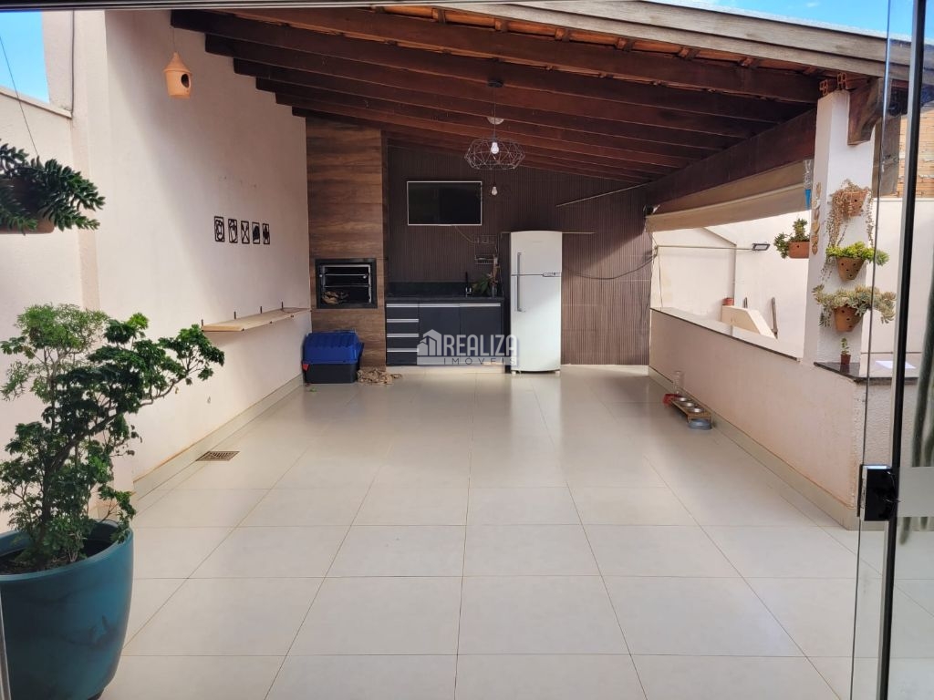 Casa, 3 quartos, 250 m² - Foto 22