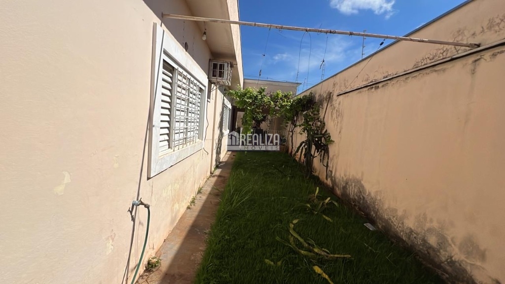 Casa, 4 quartos, 252 m² - Foto 19