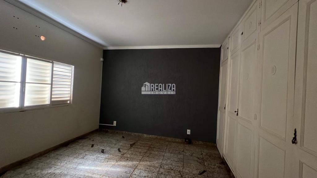 Casa, 4 quartos, 252 m² - Foto 6