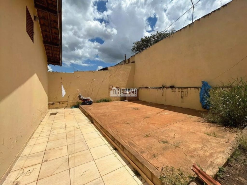 Casa, 3 quartos, 99 m² - Foto 3