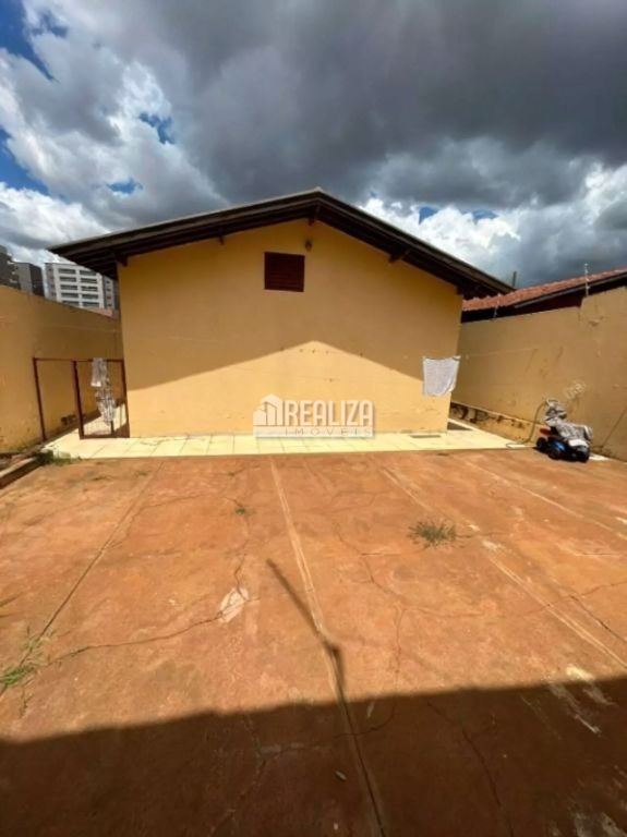 Casa, 3 quartos, 99 m² - Foto 2
