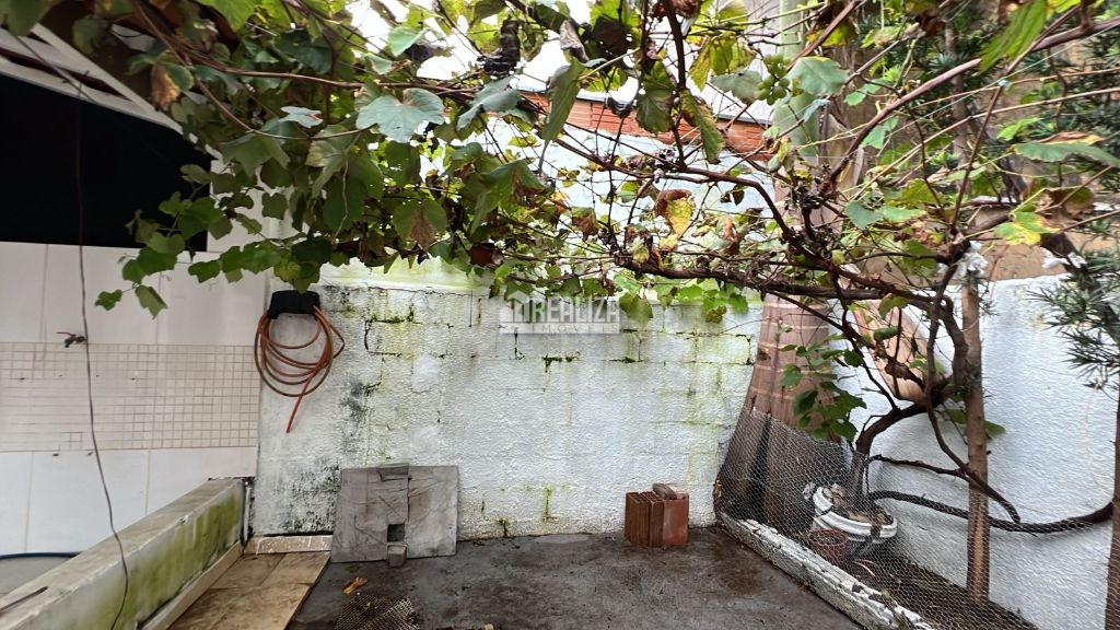 Casa, 4 quartos, 120 m² - Foto 1