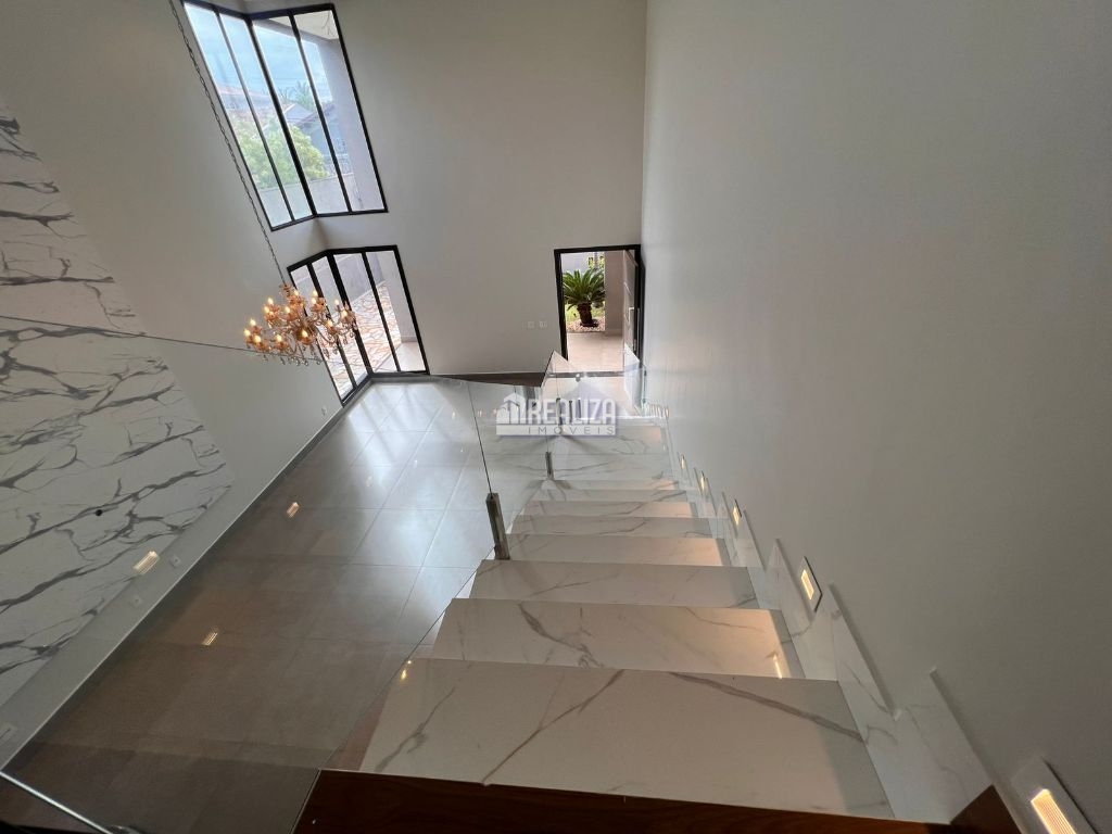 Casa, 4 quartos, 318 m² - Foto 3