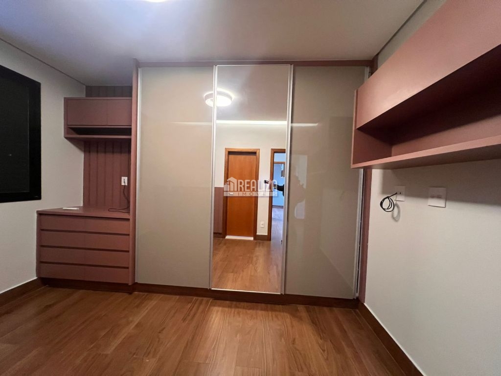 Casa, 4 quartos, 318 m² - Foto 29