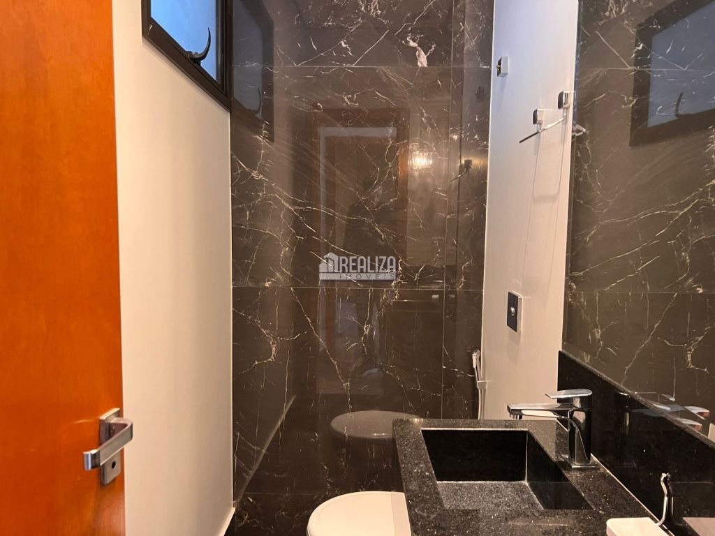 Casa, 4 quartos, 318 m² - Foto 35