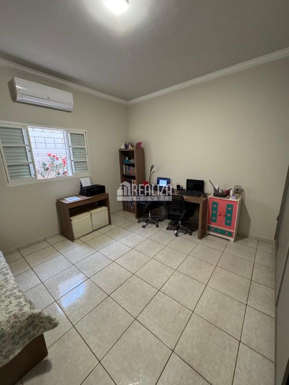 Casa, 4 quartos, 280 m² - Foto 35