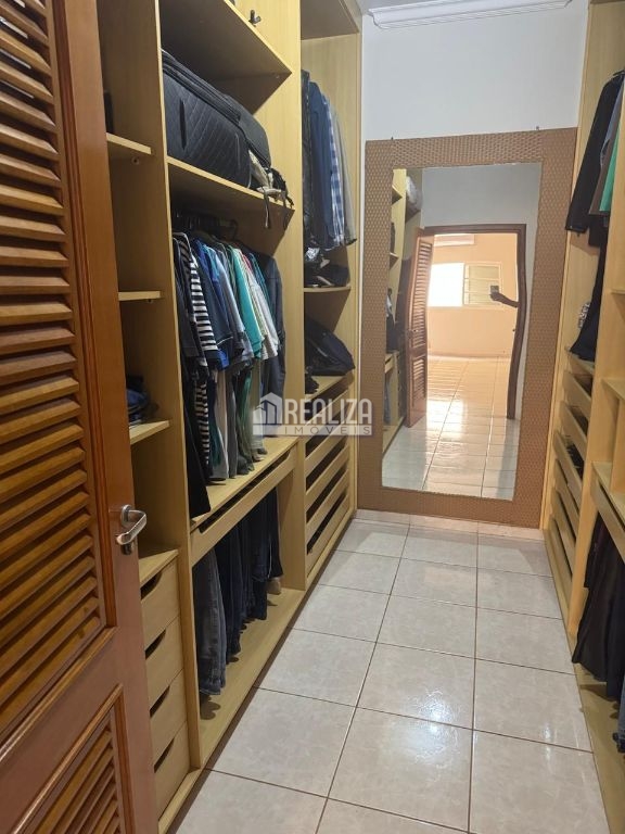 Casa, 4 quartos, 280 m² - Foto 16
