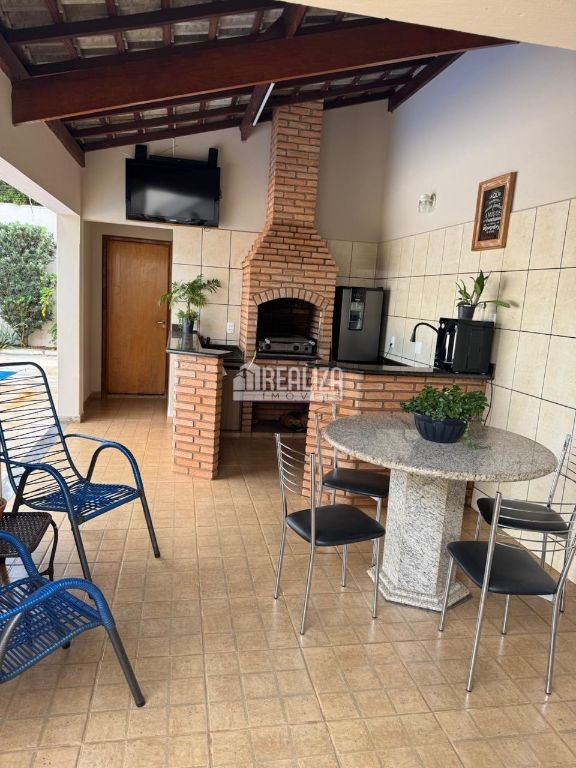 Casa, 4 quartos, 280 m² - Foto 4