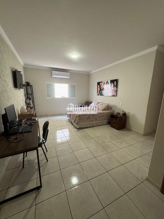 Casa, 4 quartos, 280 m² - Foto 26