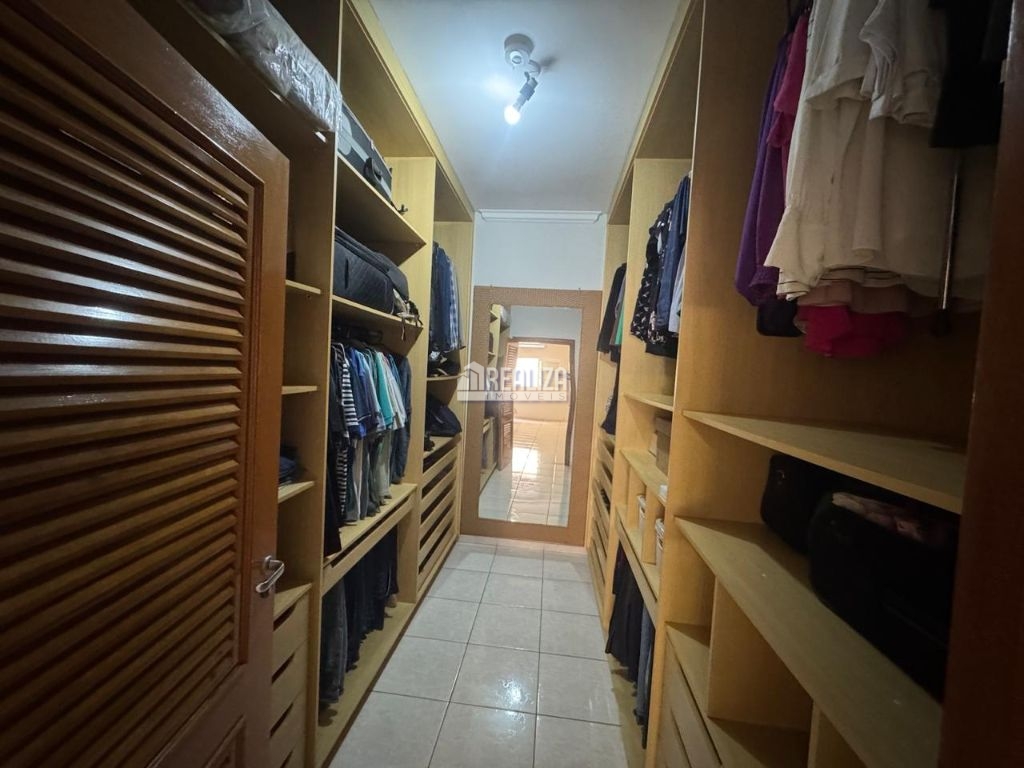 Casa, 4 quartos, 280 m² - Foto 17